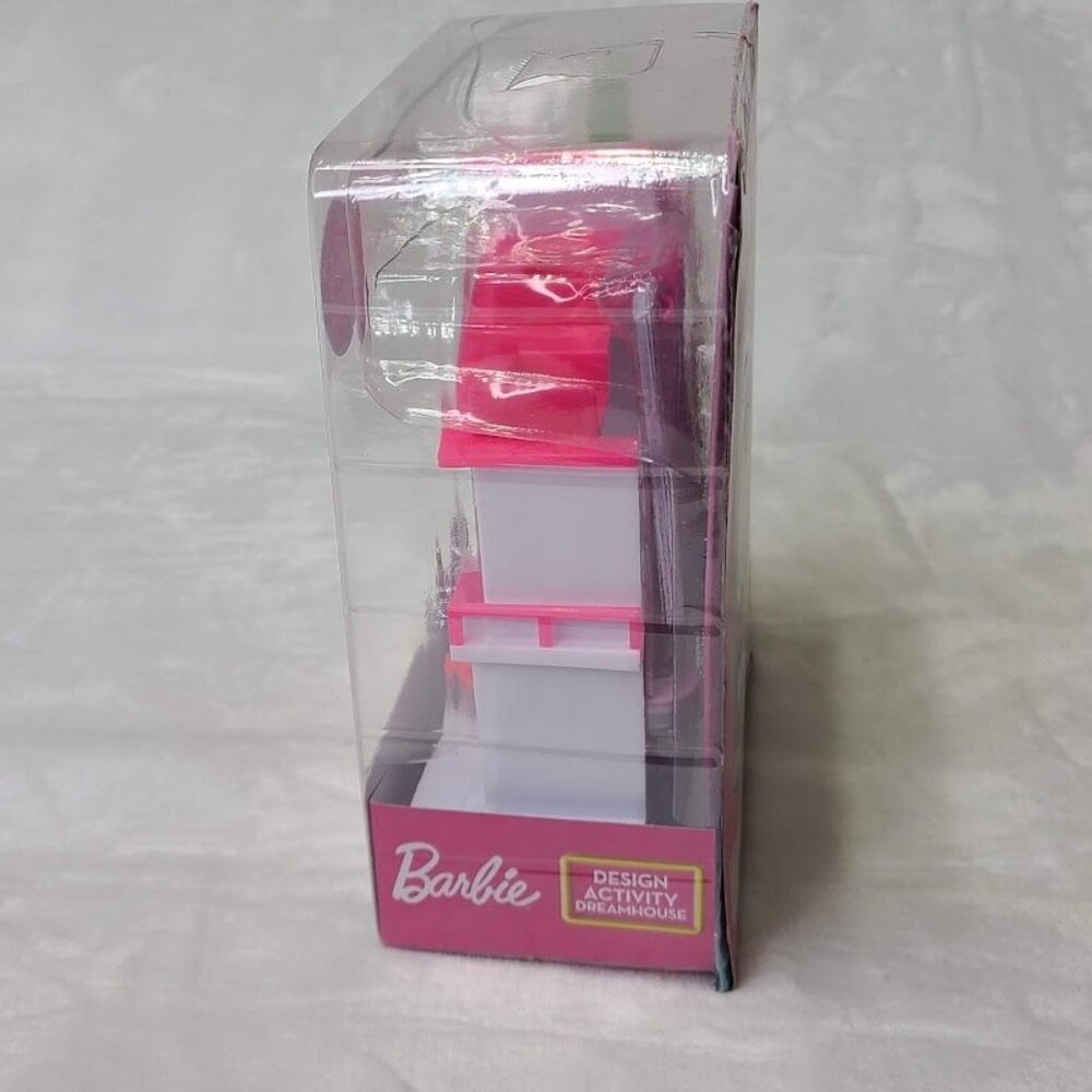 Barbie Design Activity Dreamhouse With Pad Stencil Stampers Pen Crayons New - Picture 5 of 7